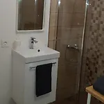 Alojamiento Para Descansar En Tranquilidad Con Todo A Mano شقة